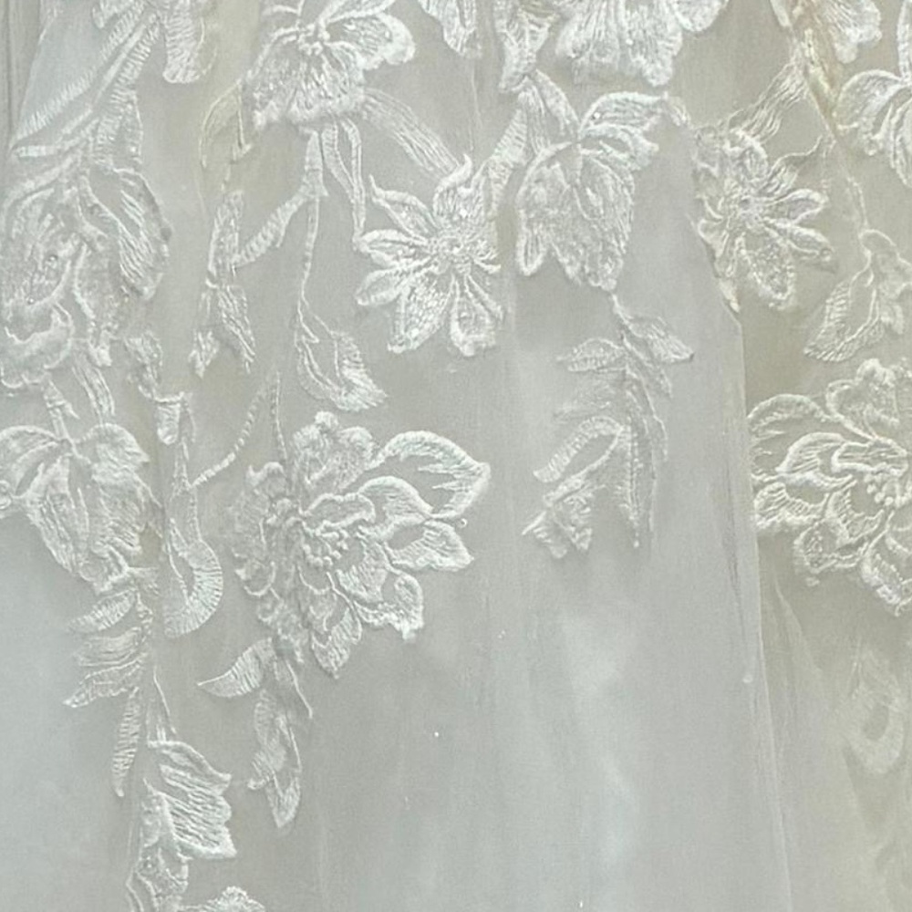 Wedding dress